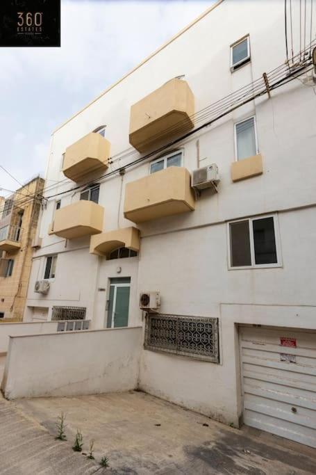 Modern 2Br Apt In The Quaint Village Of Marsaskala & Ac By 360 Estates Esterno foto