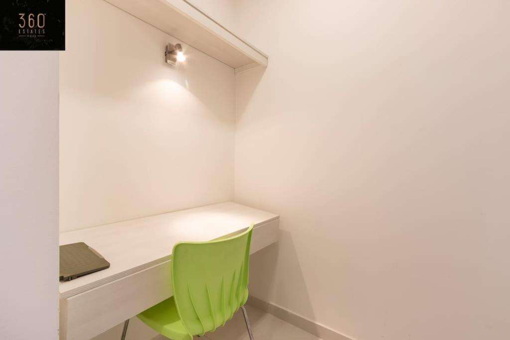 Modern 2Br Apt In The Quaint Village Of Marsaskala & Ac By 360 Estates Esterno foto
