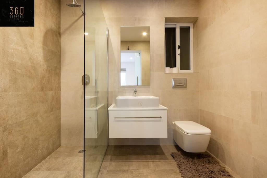 Modern 2Br Apt In The Quaint Village Of Marsaskala & Ac By 360 Estates Esterno foto