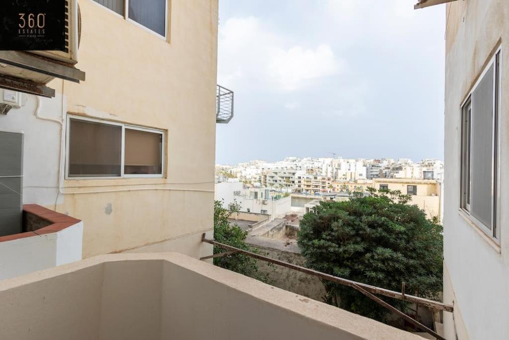 Modern 2Br Apt In The Quaint Village Of Marsaskala & Ac By 360 Estates Esterno foto